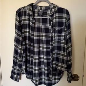 Abercrombie & Fitch Navy, green, white, and yellow flannel